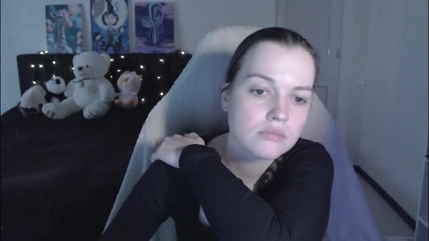 little__flowers Adult Chat March 19, 2026