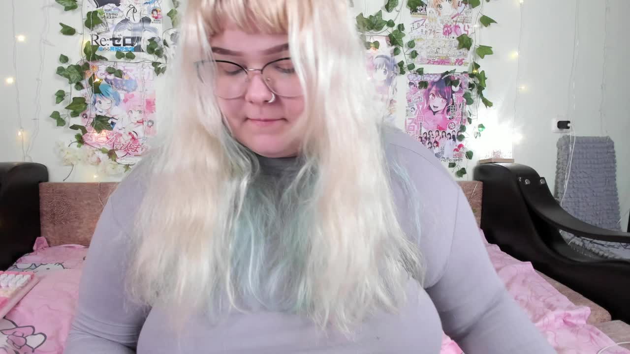 -CandyM1lky- Adult Chat March 19, 2026