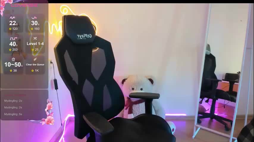 aliceeinwonderlanddd Adult Chat March 19, 2026