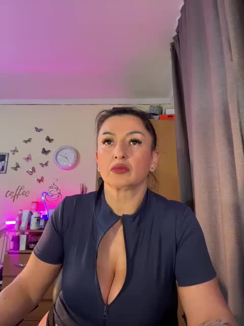 Hotangel75 Adult Chat March 19, 2026