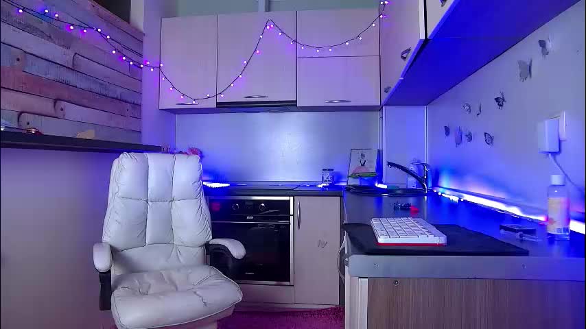 nally_ferrari Adult Chat March 19, 2026