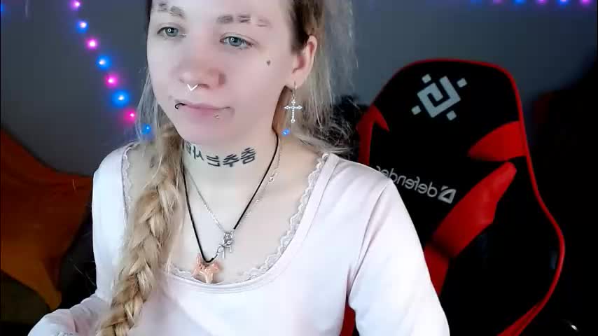 nica_kawaii Adult Chat March 19, 2026