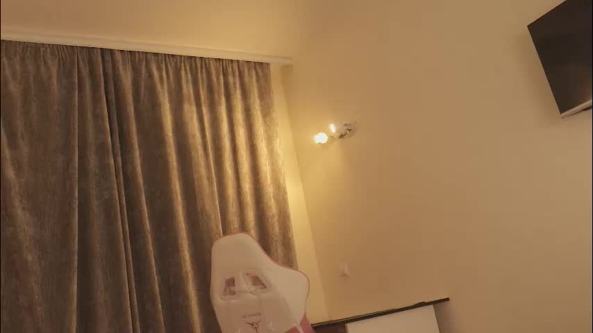 ivy_whyte Adult Chat March 19, 2026