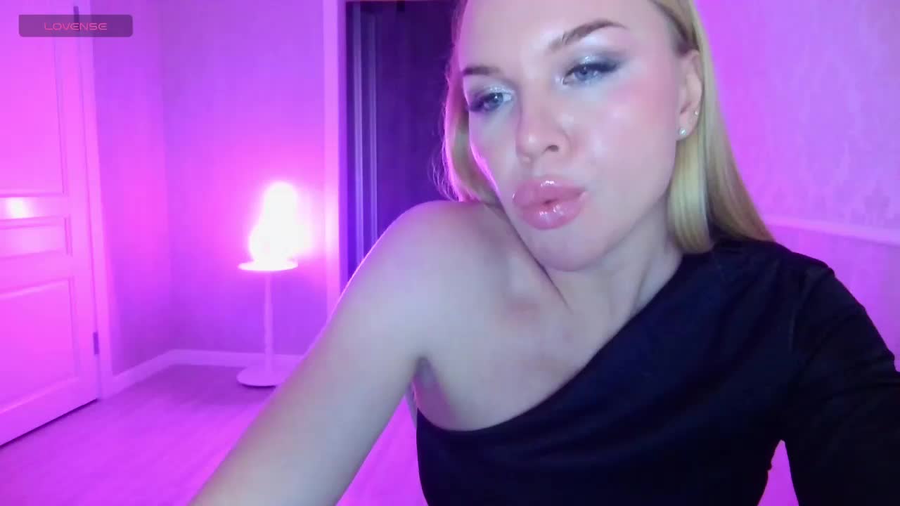 DOMINATRIX77 Adult Chat March 20, 2026