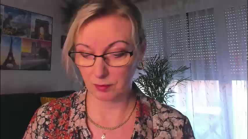 xvanessalove Adult Chat March 20, 2026