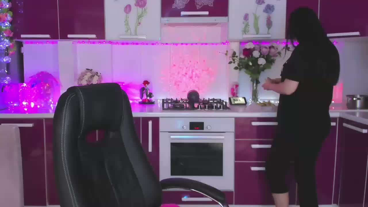 Olivija2020 Adult Chat March 20, 2026