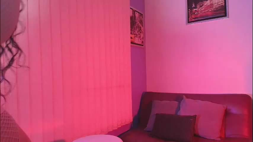 nathaly_evans18 Adult Chat March 20, 2026