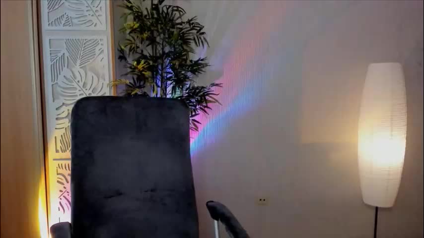 save_the_qween Adult Chat March 20, 2026