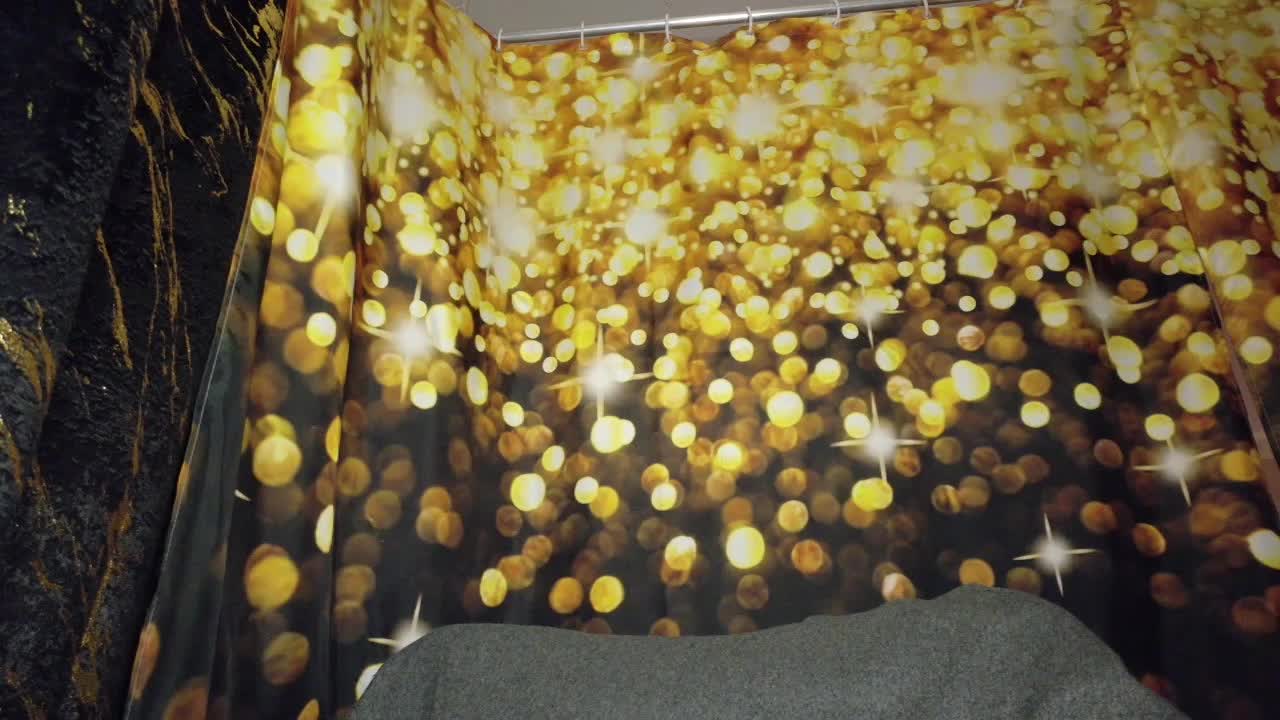 Golden_Lady_Anuta Adult Chat March 21, 2026