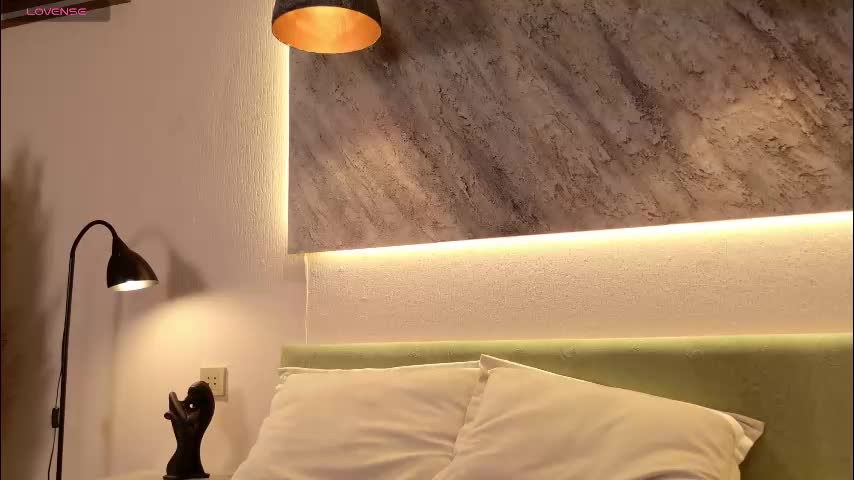 aurora_radiance Adult Chat March 21, 2026