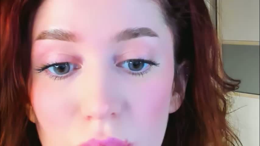 christinaconteeree Adult Chat March 21, 2026