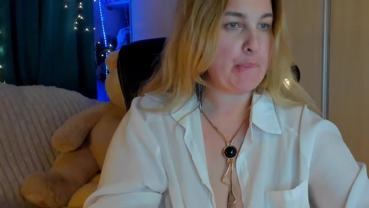 SallyNex4u Adult Chat March 22, 2026