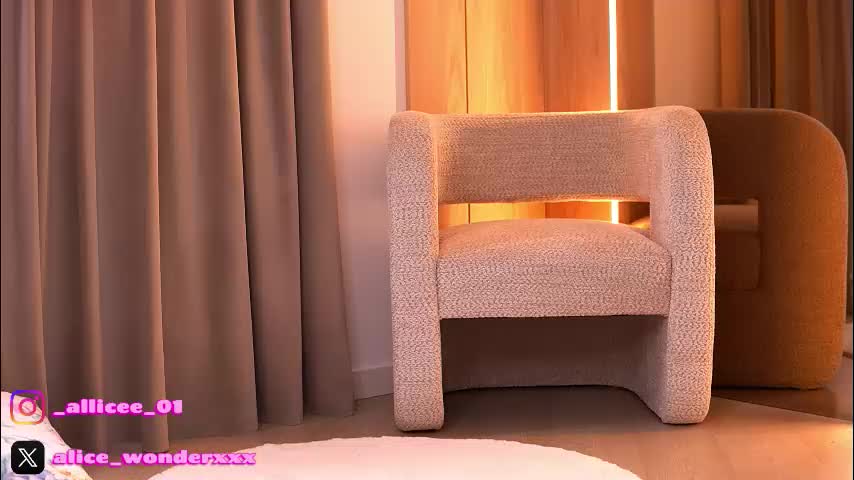 vanessasimon Adult Chat March 22, 2026