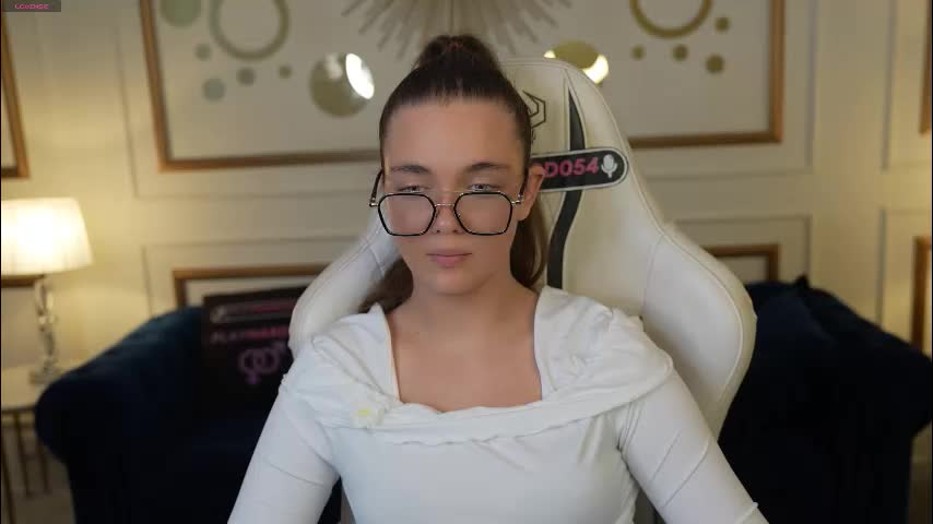 anabel2054 Adult Chat March 22, 2026