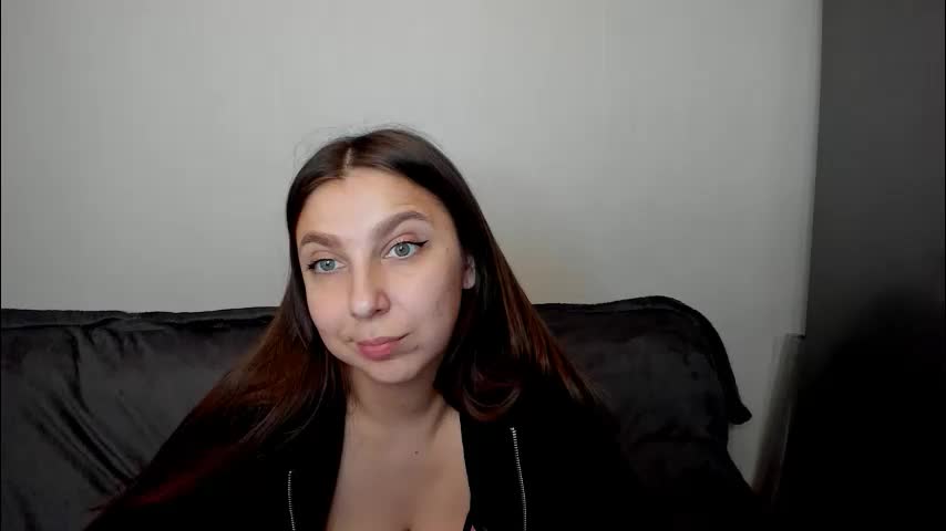 sinthiahug Adult Chat March 22, 2026