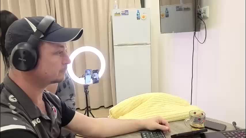 best_ass2000 Adult Chat March 22, 2026