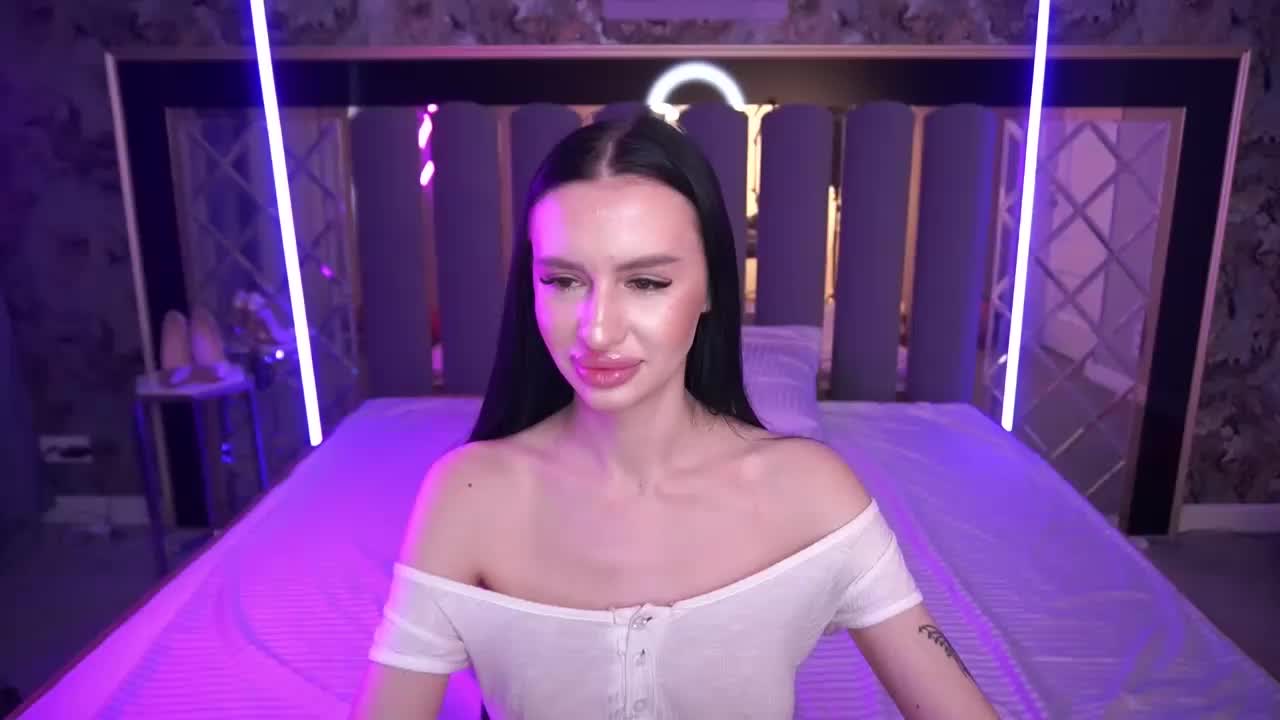 SnowWhiteee Adult Chat March 22, 2026