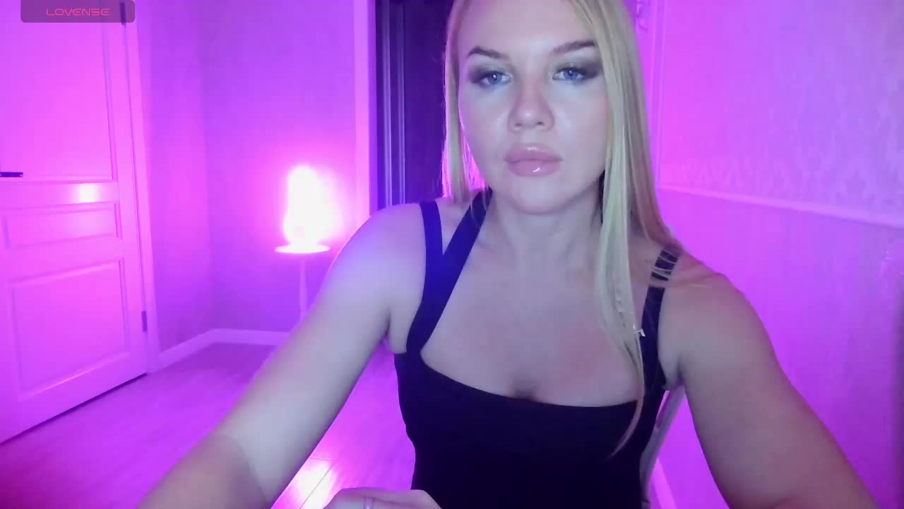 DOMINATRIX77 Adult Chat March 22, 2026