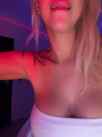 -AmazingBlonde- Adult Chat March 23, 2026