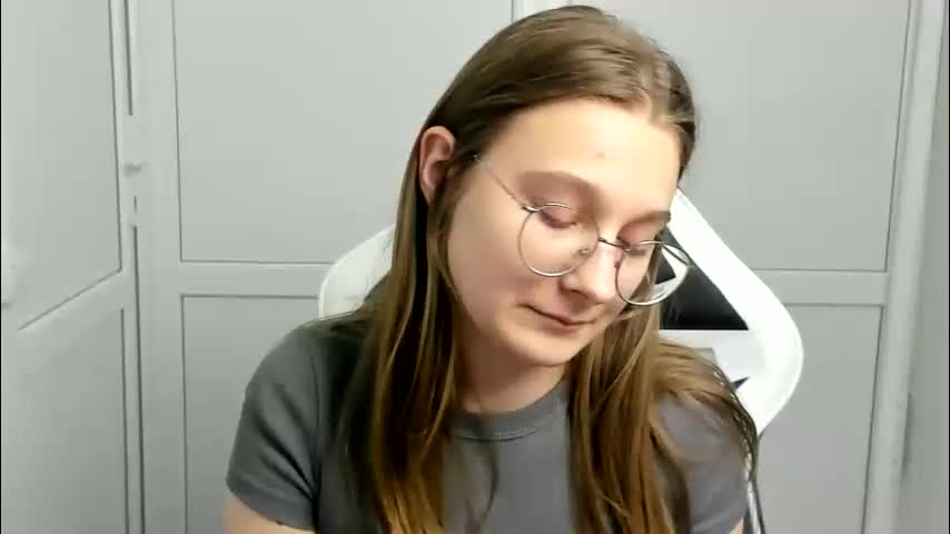 queen_amelie Adult Chat March 23, 2026