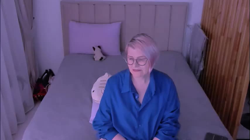 sabrinamacmarren Adult Chat March 22, 2026