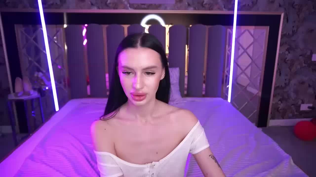 SnowWhiteee Adult Chat March 23, 2026