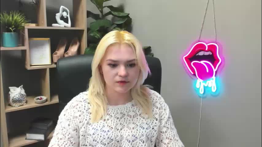 lilysweetxo Adult Chat March 23, 2026