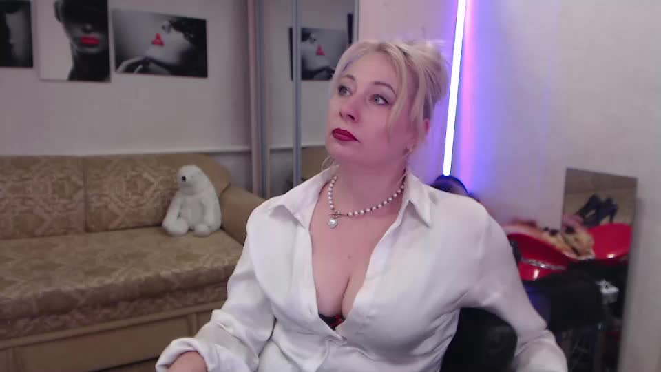 MistressMilfa Adult Chat March 23, 2026