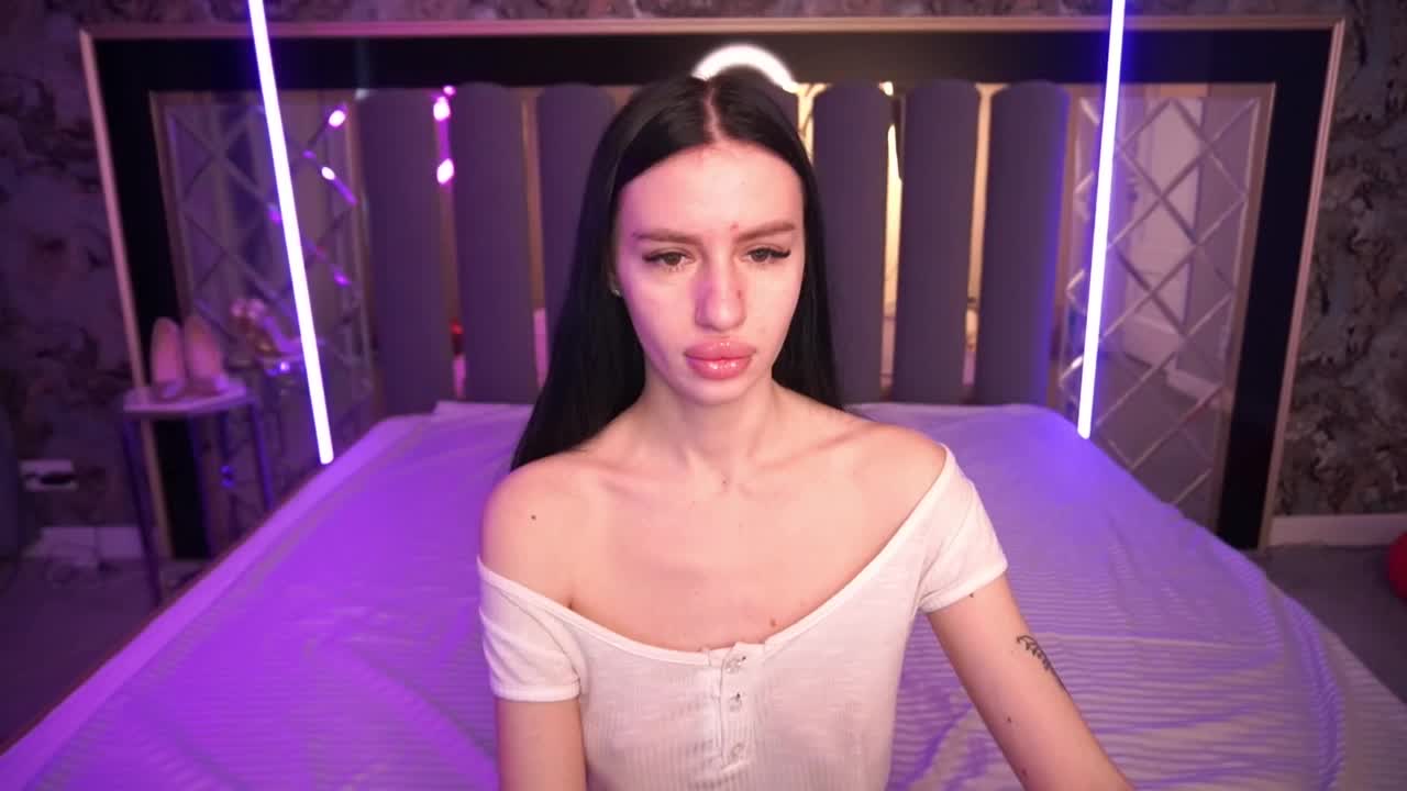 SnowWhiteee Adult Chat March 23, 2026