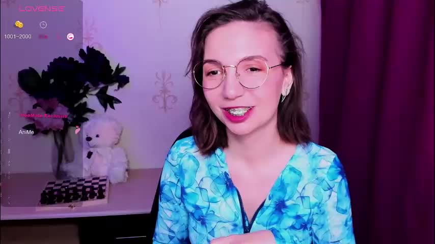 kindhazelhere_ Adult Chat March 23, 2026