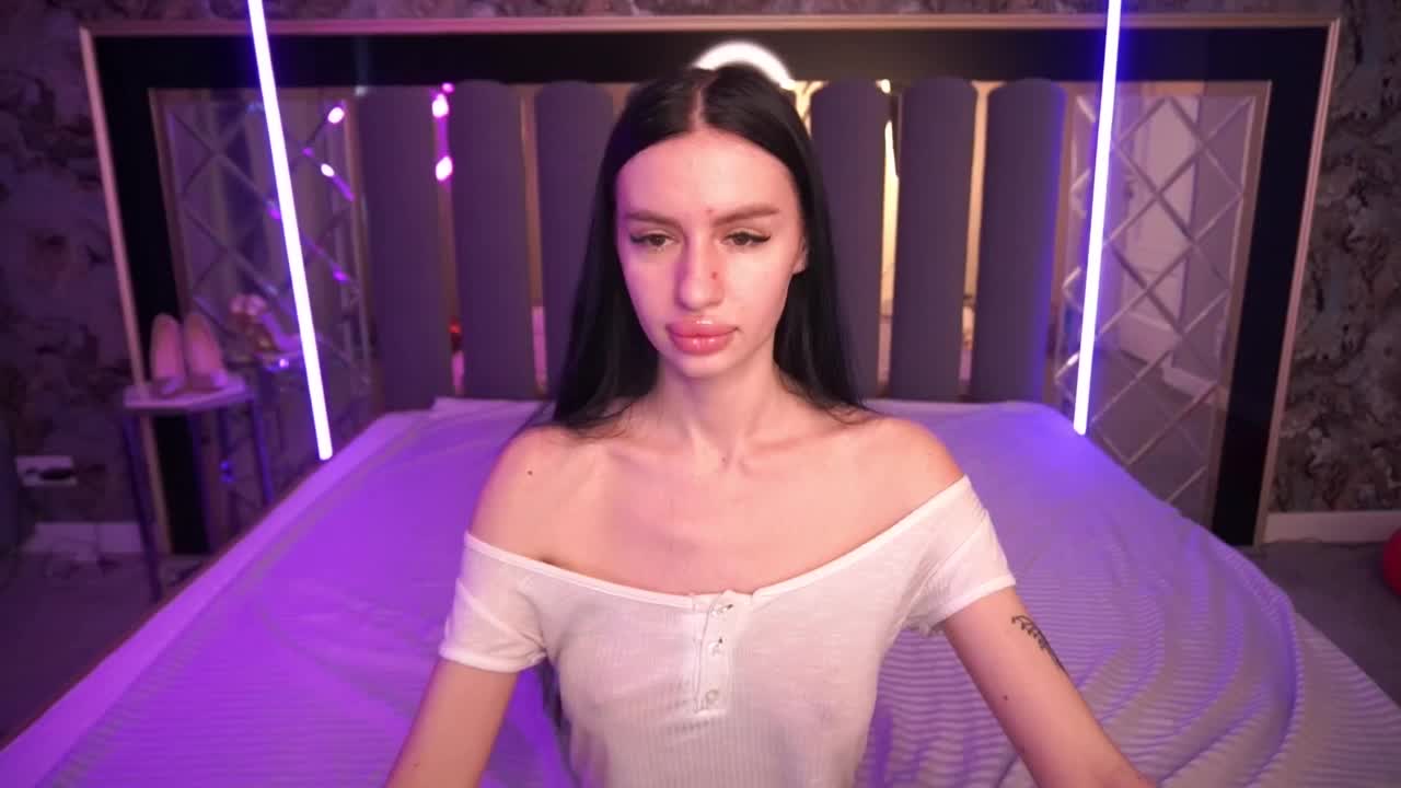SnowWhiteee Adult Chat March 23, 2026