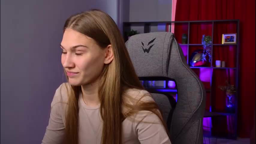 sweety_emilya Adult Chat March 23, 2026