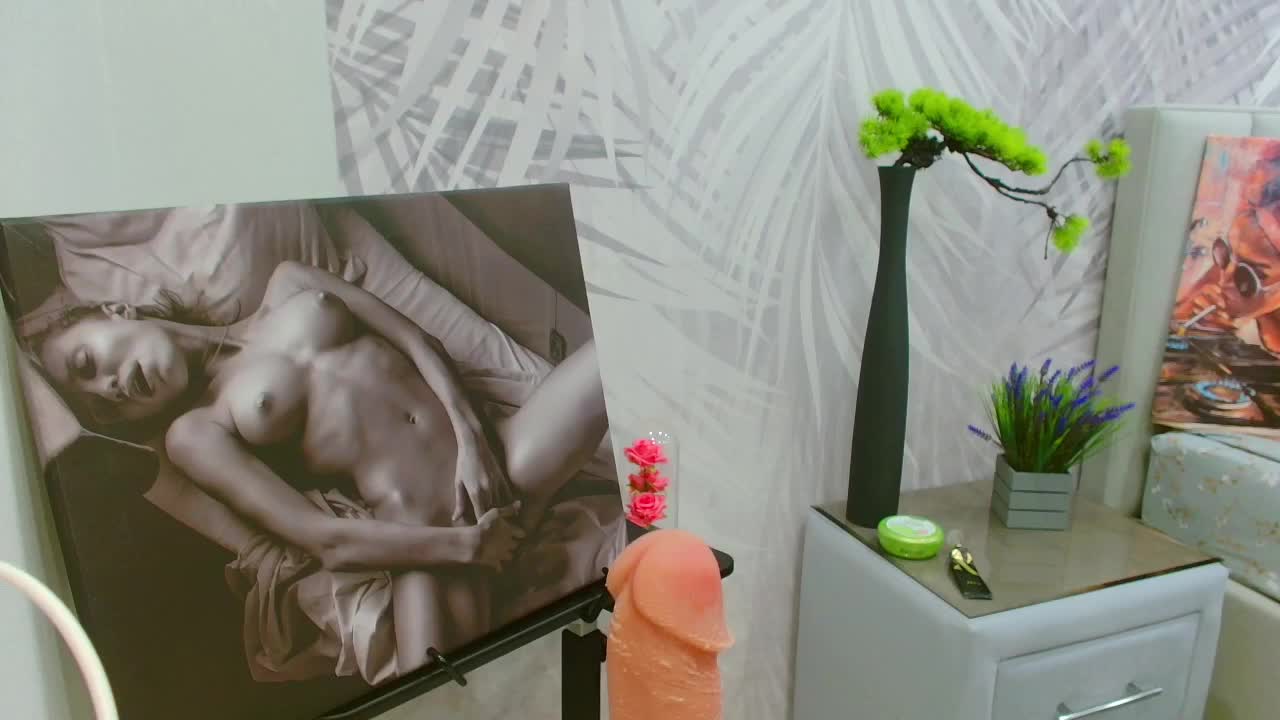 JuicyGloss Adult Chat March 23, 2026