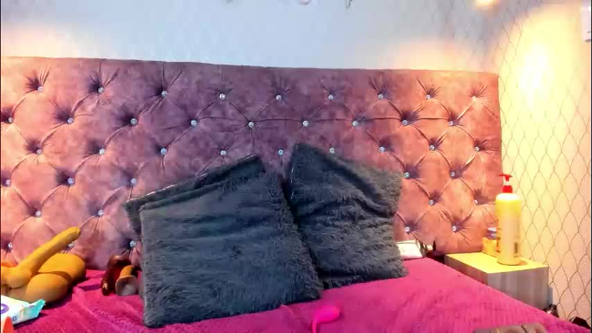 nahomifiresex Adult Chat March 24, 2026