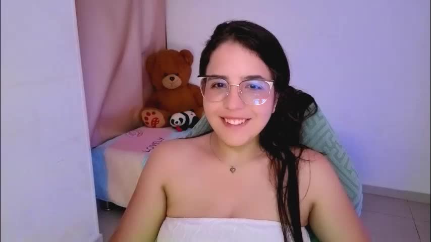 alicia_hotxx Adult Chat March 24, 2026