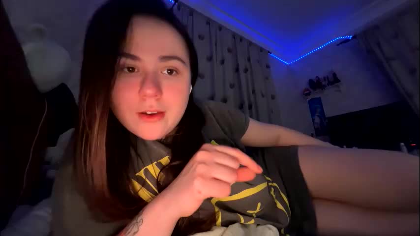 felvivalkitty Adult Chat March 24, 2026