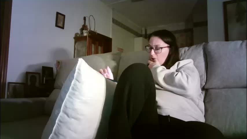 lolahueso Adult Chat March 24, 2026