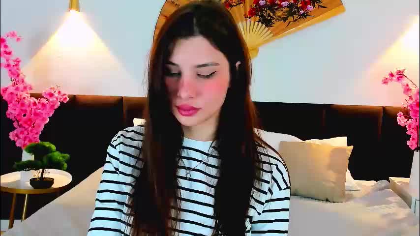 danielle_eddwards Adult Chat March 24, 2026