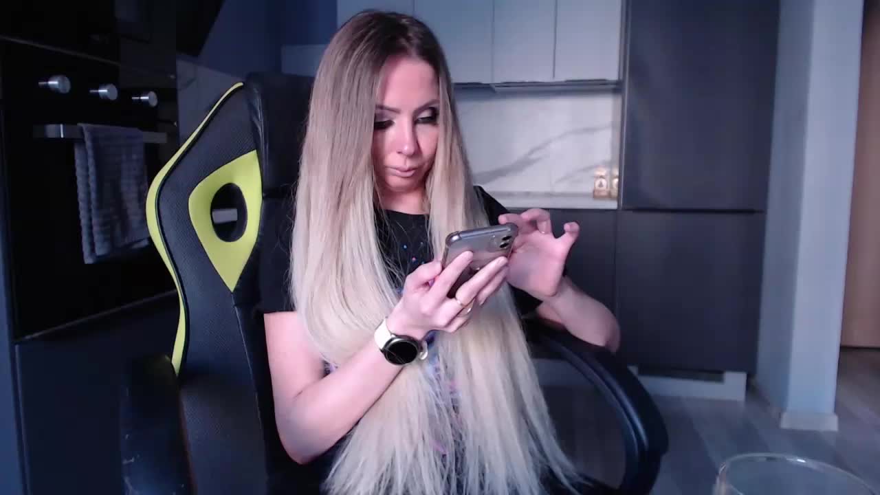 blondalina Adult Chat March 24, 2026