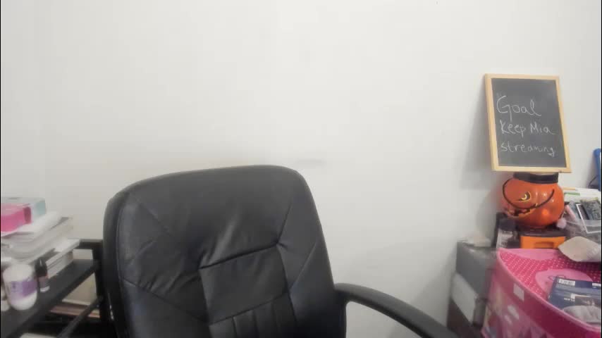 artsyandcraftsy_ Adult Chat March 24, 2026