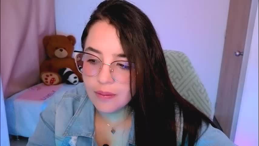 alicia_hotxx Adult Chat March 25, 2026