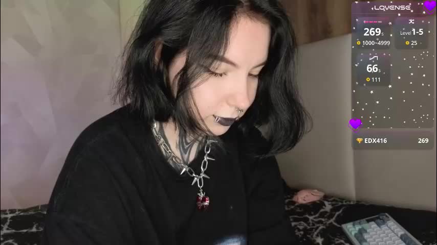 vivi__squirrel Adult Chat March 24, 2026