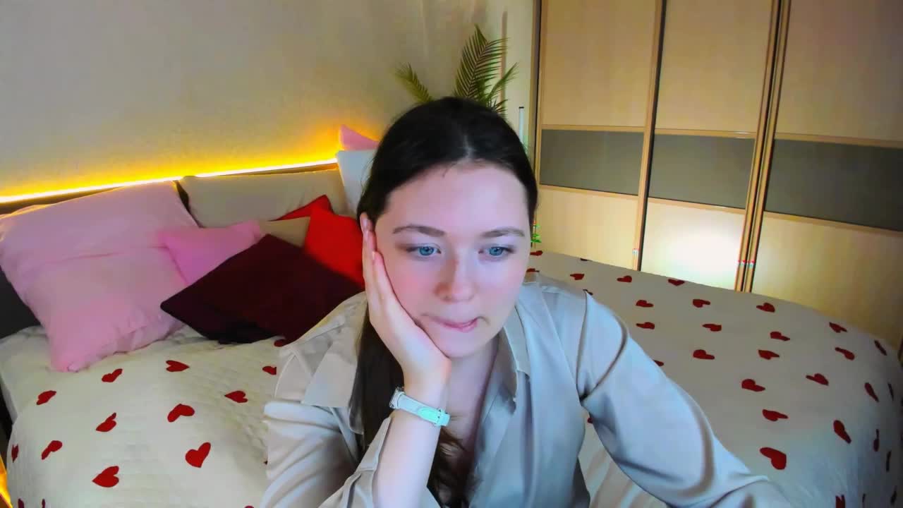AlluringLookk Adult Chat March 24, 2026