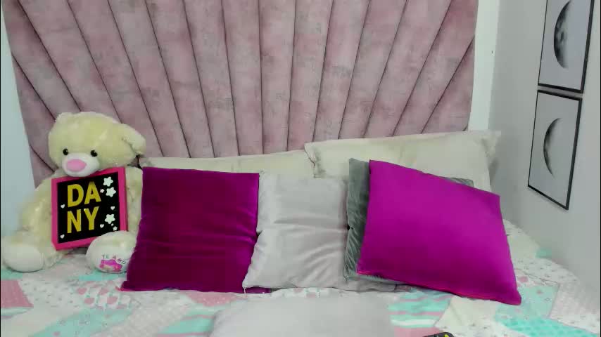 daniibelluci Adult Chat March 25, 2026