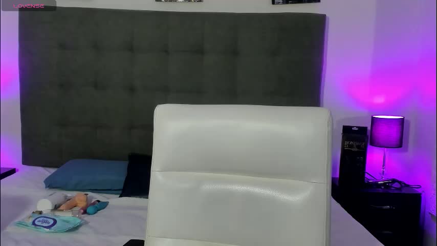 hilary_tailor Adult Chat March 25, 2026