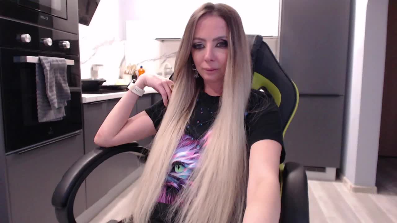 blondalina Adult Chat March 24, 2026