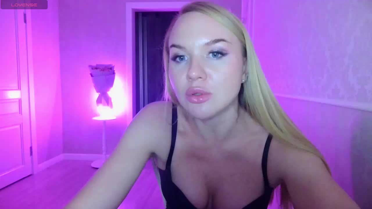 DOMINATRIX77 Adult Chat March 25, 2026