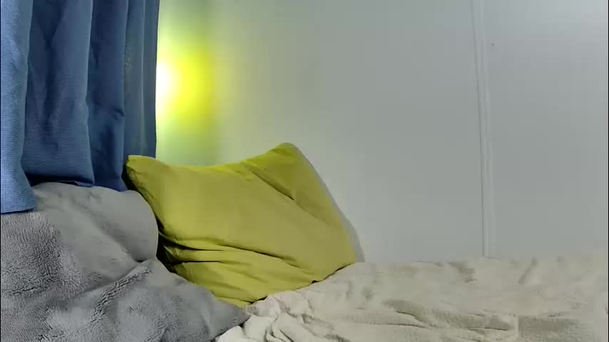 leila_cam18hot Adult Chat March 25, 2026