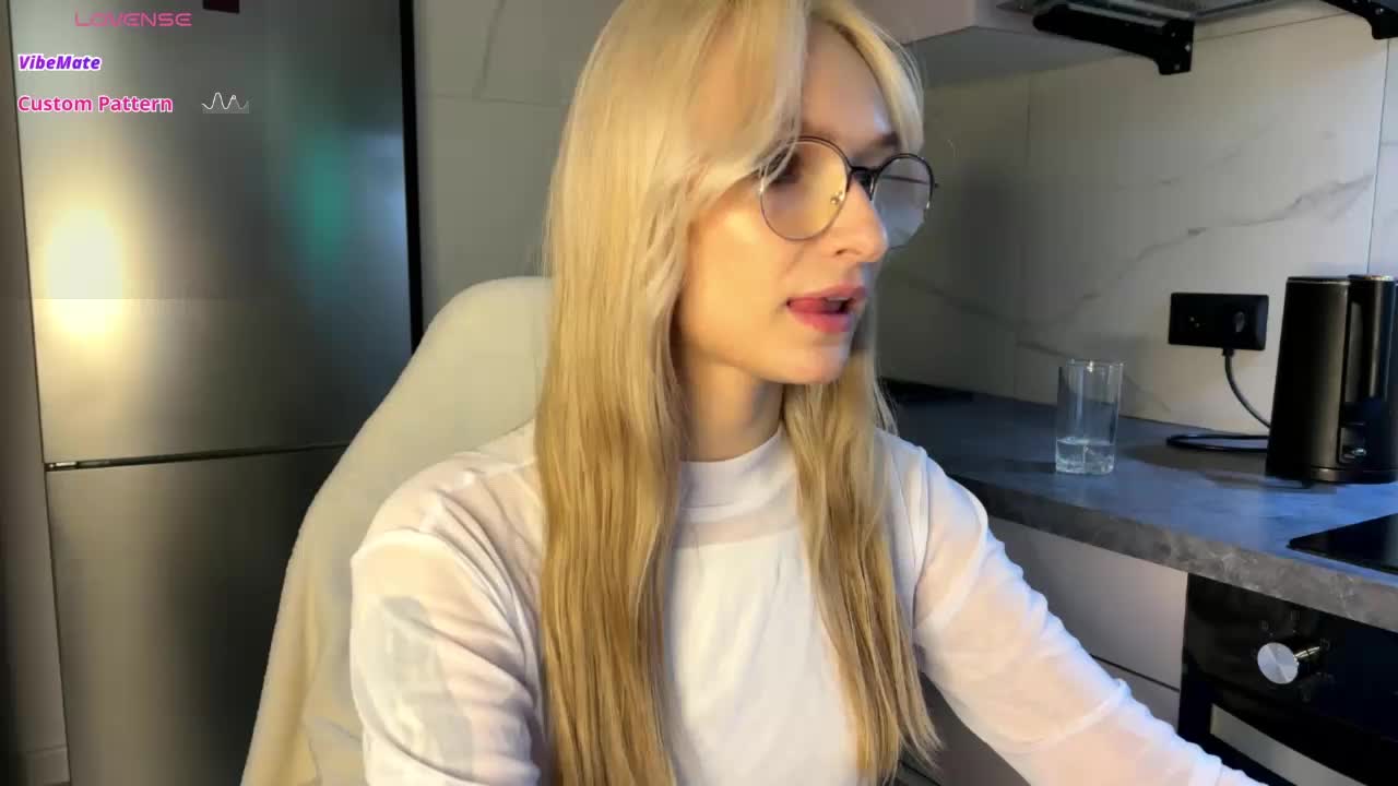 d0nt0uchmy4ss Adult Chat March 25, 2026