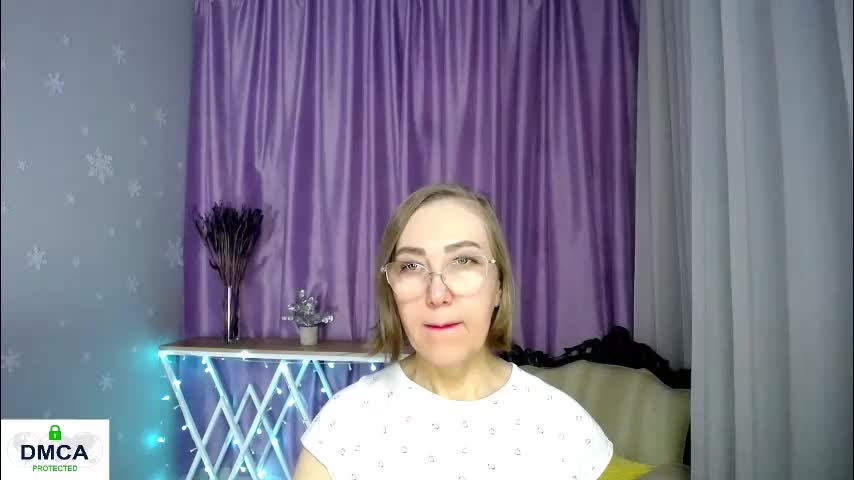 queen_a_n_i Adult Chat March 25, 2026